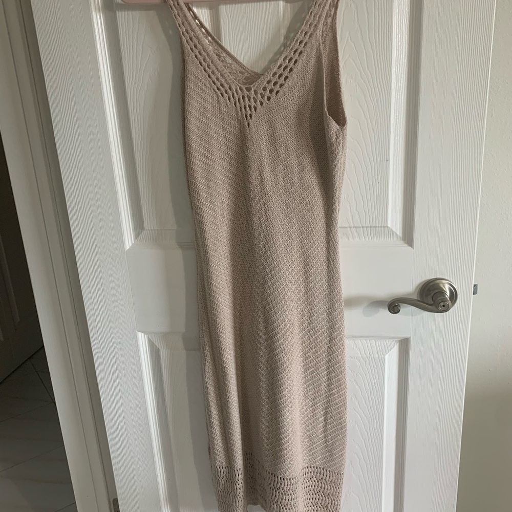 Elegant Beige Knit Dress